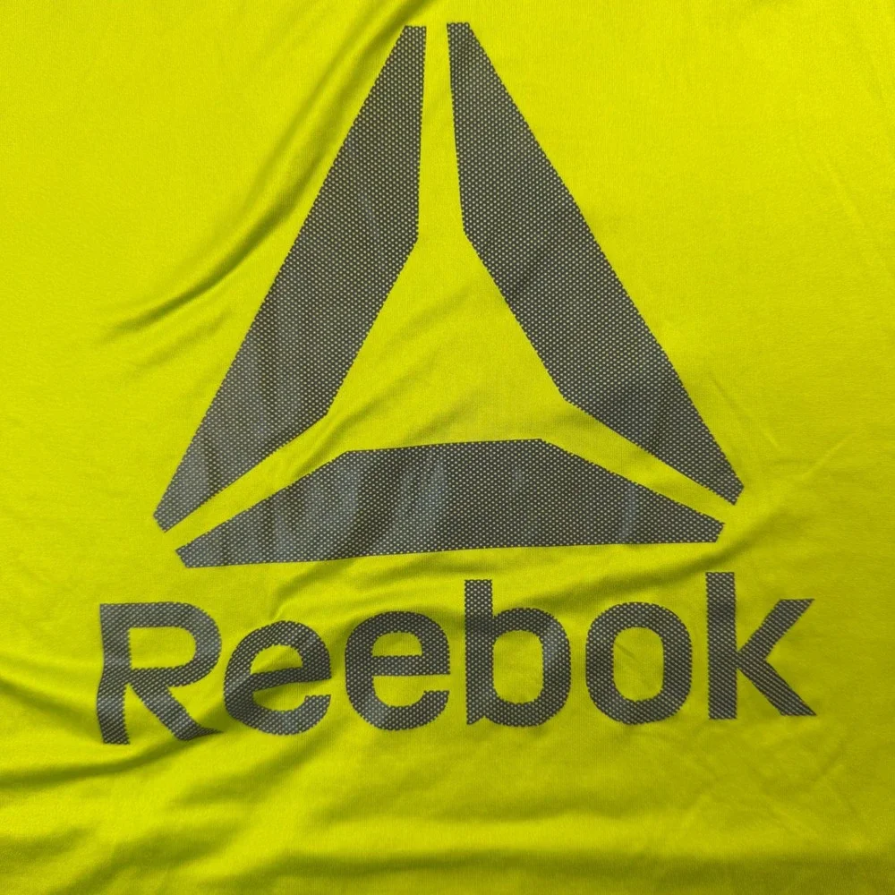 Reebok‎ Graphic T-Shirt Men's Large Yellow Black Colorblock Activewear Top